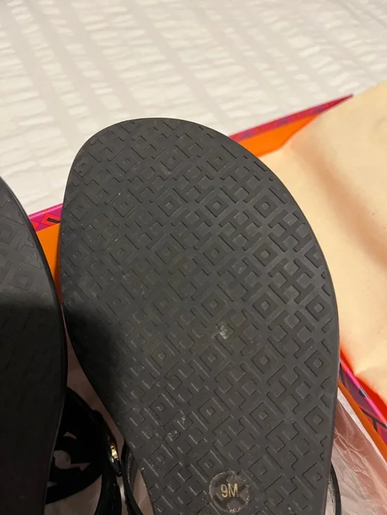 Tory Burch Miller Black Leather Logo Thong Sandals - Picture 6 of 11